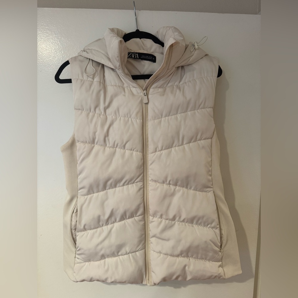 Zara Women’s Puffer Vest XL